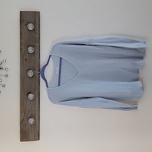 Lucky Brand Light Blue V-Neck Sweater SZ MED